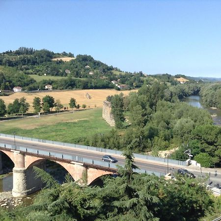 Casa lella con meravigliosa vista davanti alle terme Acqui Terme Camera foto